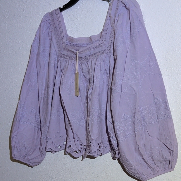 🆕 Universal Thread Lilac Blouse - Picture 2 of 7
